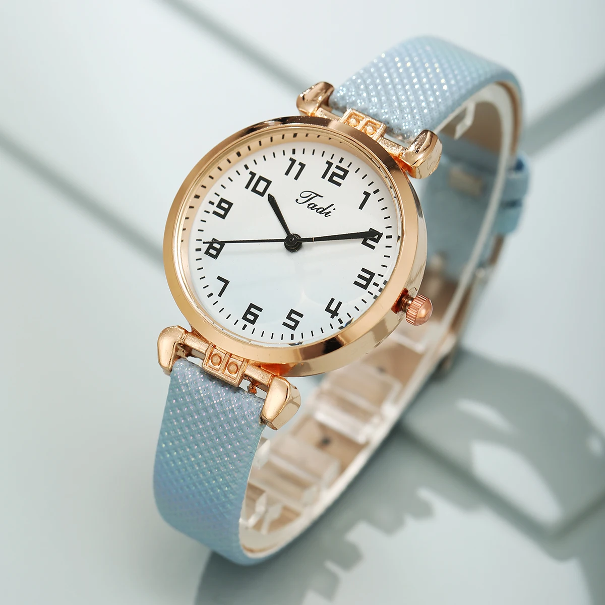 Women Watches Fashion Cute and versatile Leather Band Watch For Women Ladies Quartz Wristwatches Female Clock