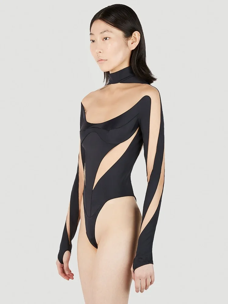 بدلة قفز حلزونية مثيرة ذات رقبة شبه عالية وكتف واحد ومرقعة من Mugler Niche #3