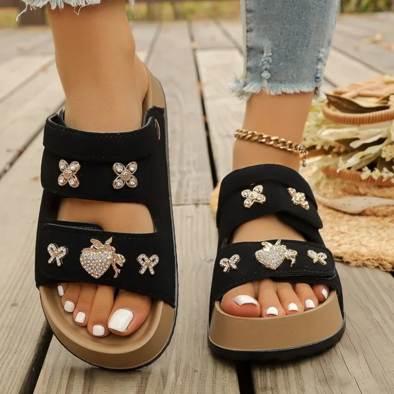 Sommer 2026 Damen-Slipper mit dickem Absatz, doppeltem Riemen, lässiger runder Zehenpartie und Gummisohle für Outdoor-Aktivitäten