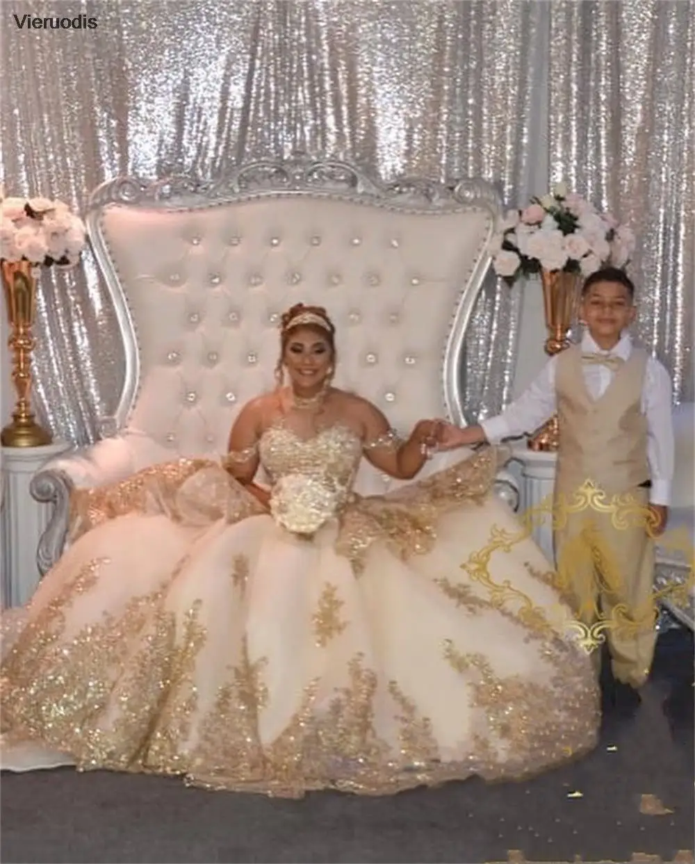 Vestidos de quinceañera de encaje dorado brillante con cuello Halter y hombros descubiertos, vestido de princesa champán dulce 16 para niñas, vestidos de xv años 2021