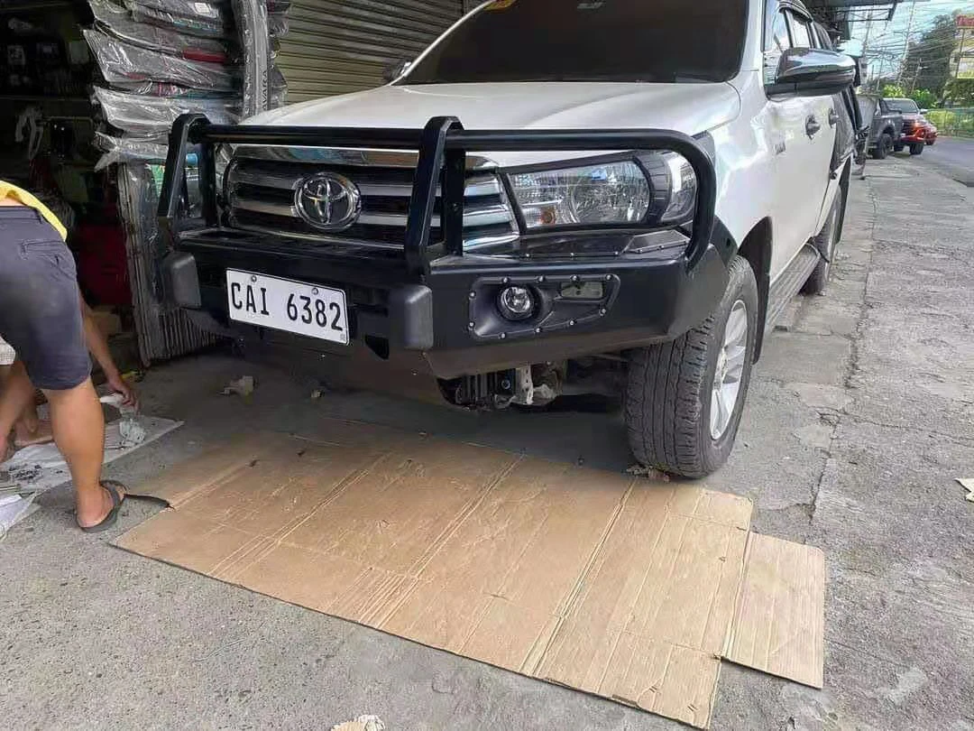 Picture 6: Spot Goods 4x4 Accessories Front Bumper with LED Light and Winch Mounting Tray Plate and  D-ring Fit for Hilux