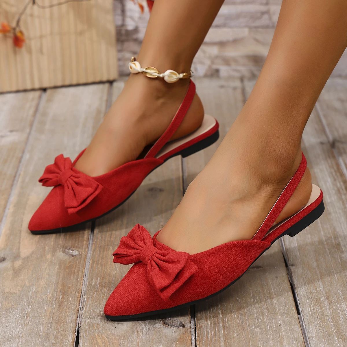 

Brand Luxury Designer Fashion Flats Shoes Ladies Summer New Style Pointed Toe Low Heel Women Sandals Non-slip Loafers Shoes