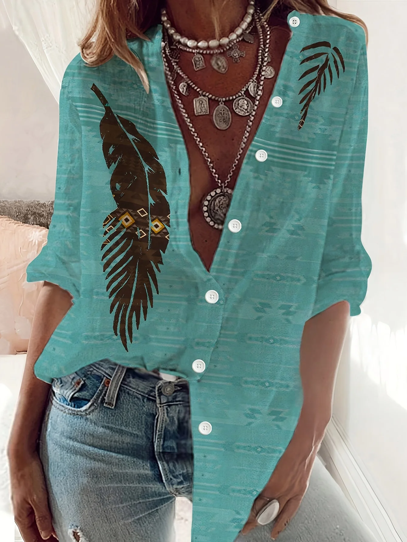 

Western-Style Ethnic Print Slim-Fit Long-Sleeve Shirt