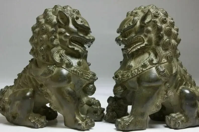 China Bronze Animals FengShui Foo Fu Dog Wealth Lion Ball Head Statue Pair