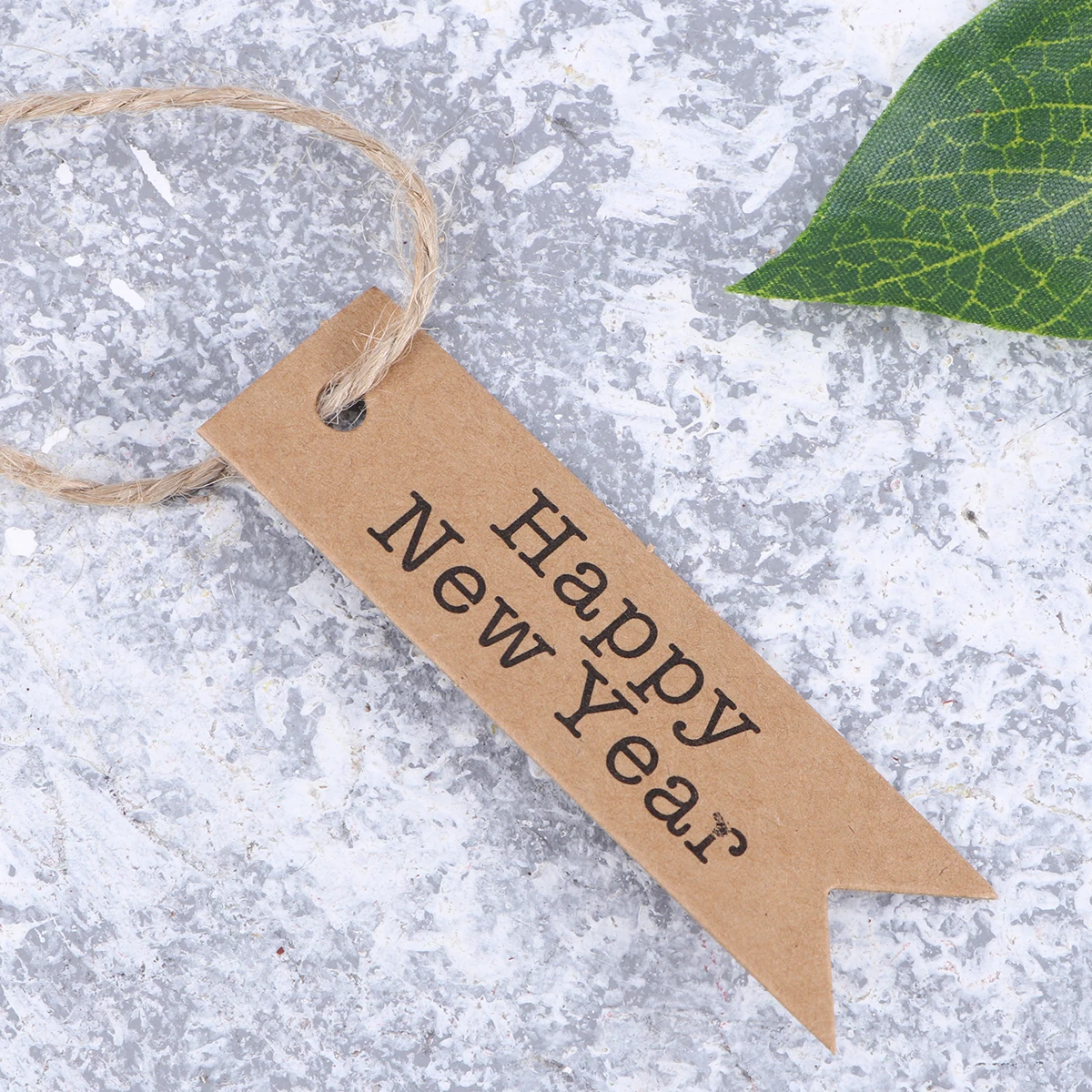 

100pcs Kraft Paper Hanging Tag for Christmas New Year Gift Decoration Durable Eco Friendly Supplies Craft Project Ideas