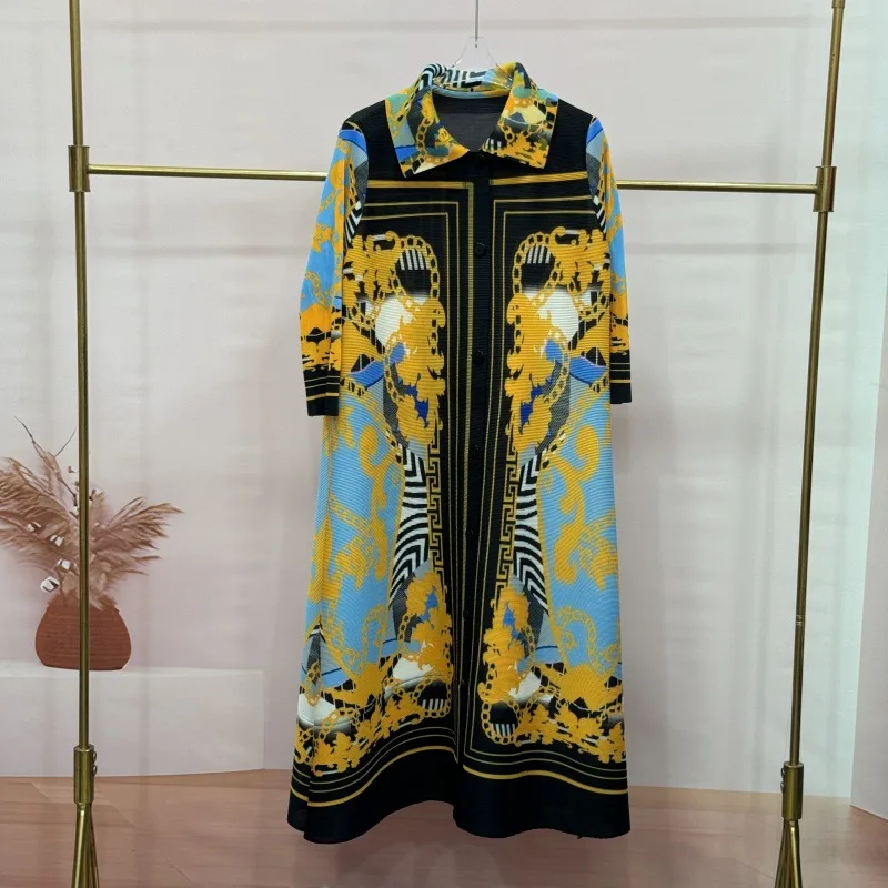 Top qualité ISSEYS MIYAKES pressé plissé col montant robe élégante automne et été maigre style vintage robes imprimées