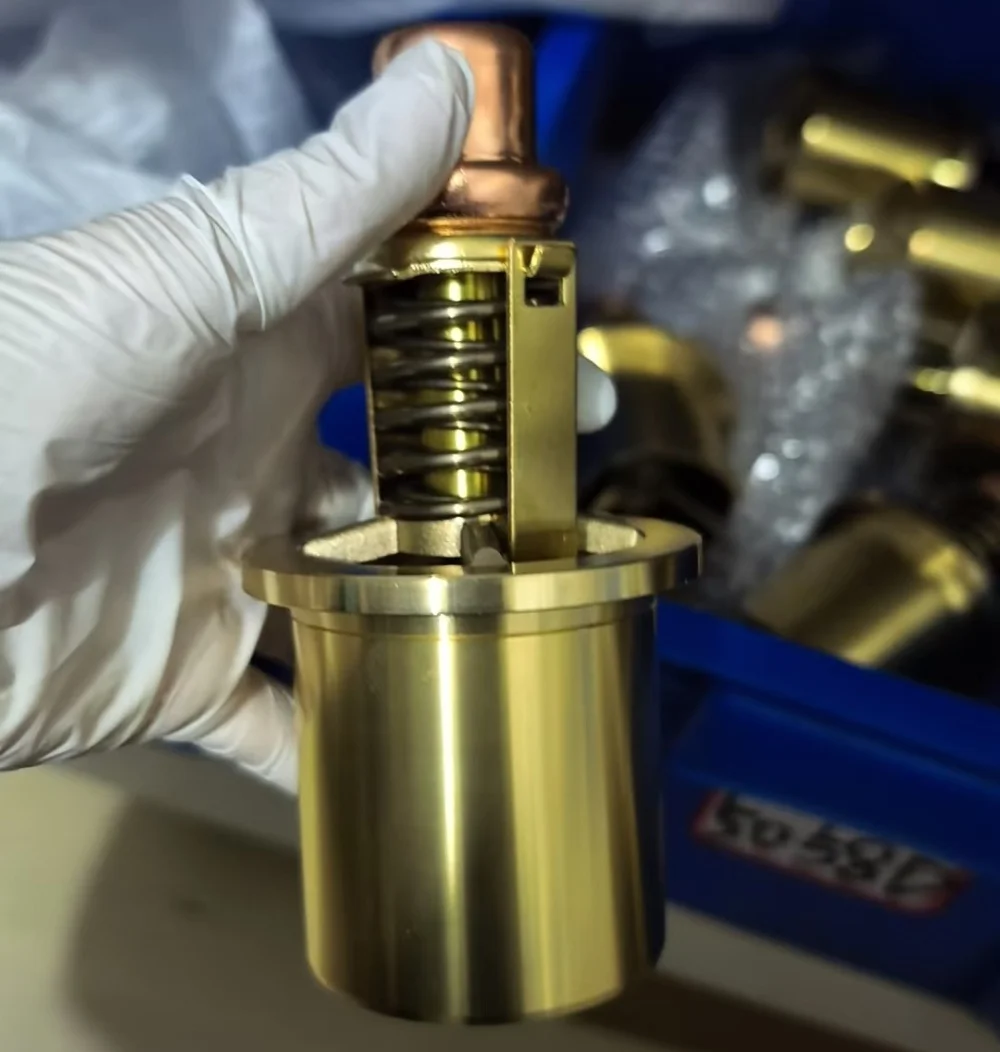 

Compressor Thermostat Valve Assembly 39902374 for Ingersoll Rand