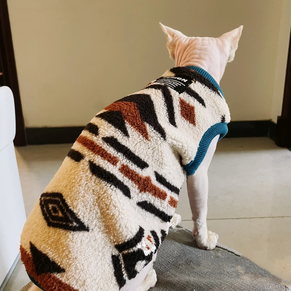 Retro British Style Sweater for Sphynx Cat Thick Soft Winter Vest for Kittens Small Dogs Fashion Coat for Devon Rex in Autumn