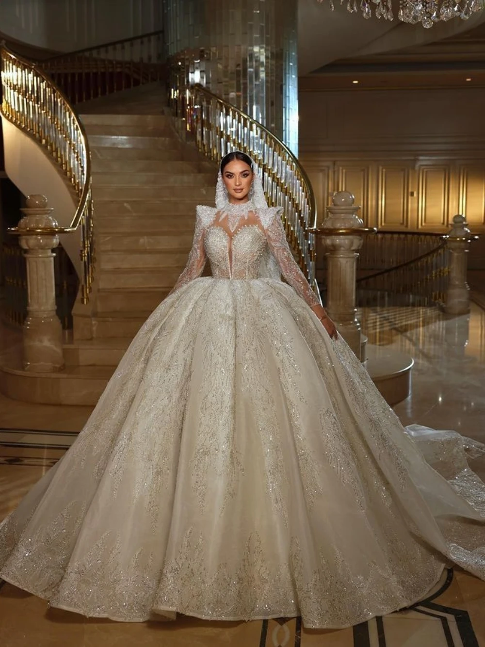 Urocza suknia ślubna z wysokim dekoltem dla kobiet 2026, błyszcząca, przezroczysta koronka, zdobiona koralikami, księżniczka, suknia balowa, szyta na miarę, piękna odzież dla panny młodej.