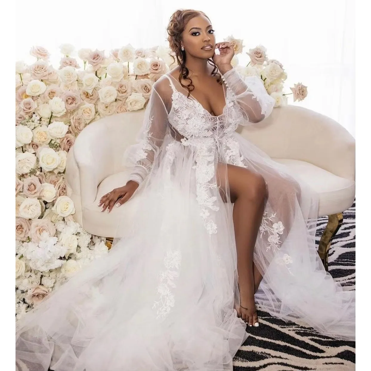 

Lace Appliqued Bride Robe for Wedding Front Split Long Customized Dress Lingerie Women Gowns Bridal Boudoir Sleepwear Nightwear