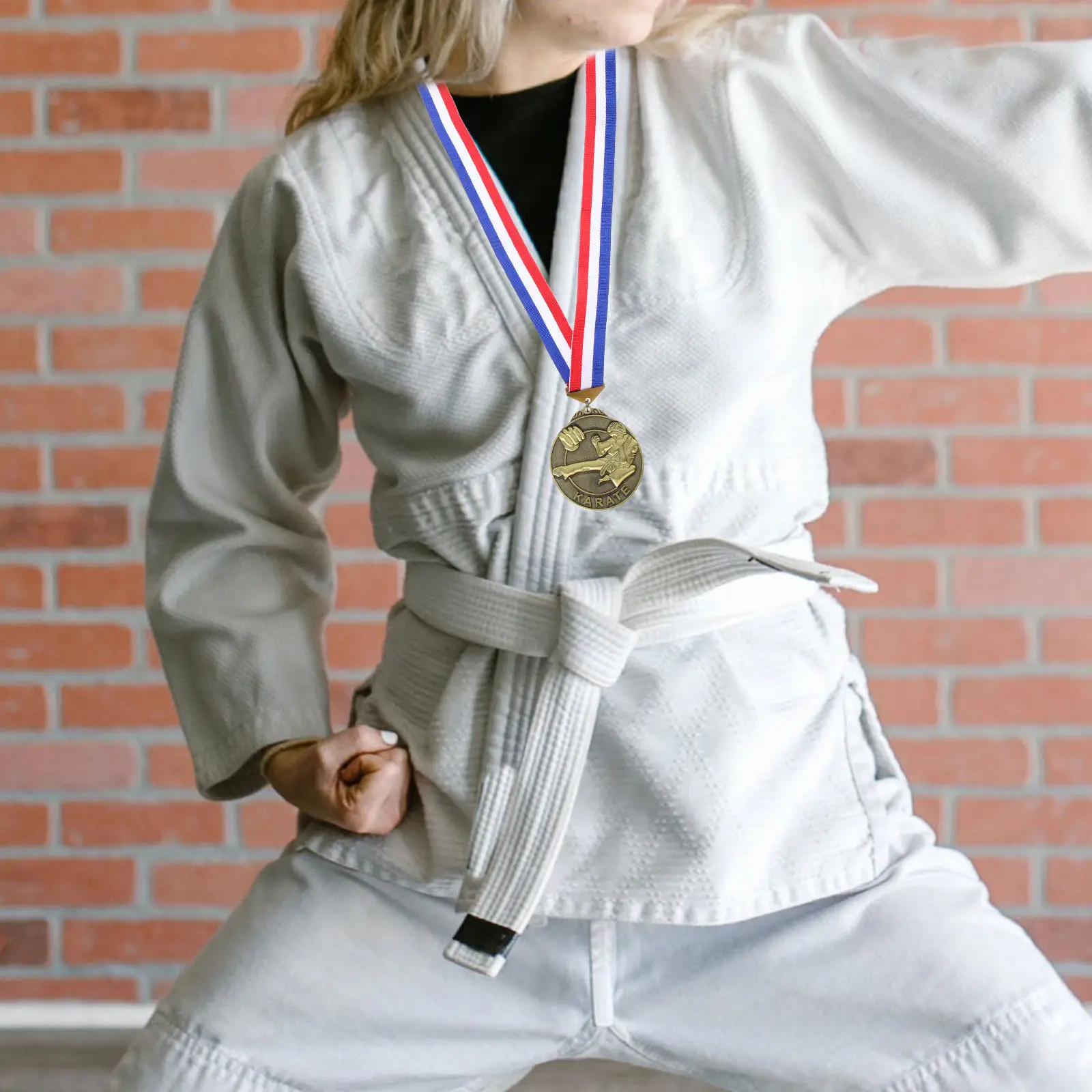 Exquisite Zinc Alloy Competition Award Medal for Martial Arts Taekwondo Karate Judo Events Hanging Wall Shelf Display Medal