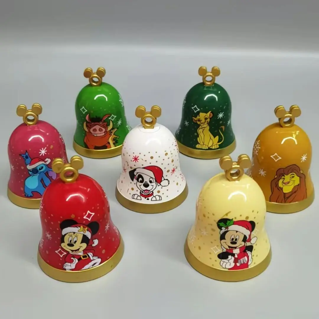 زخرفة جرس سلسلة عيد الميلاد من ديزني مع دمى شخصيات الحركة دونالد داك ميكي ماوس إلسا ويني ذا بوه هدايا قابلة للجمع