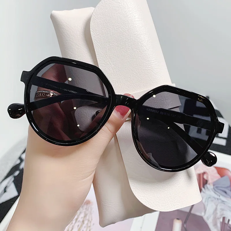 

Oversized Women Square Frame Fashion Sunglasses Brand Vintage Travel Sun Glasses Female Eyewear Anti-Glare Driving Sun Glasses