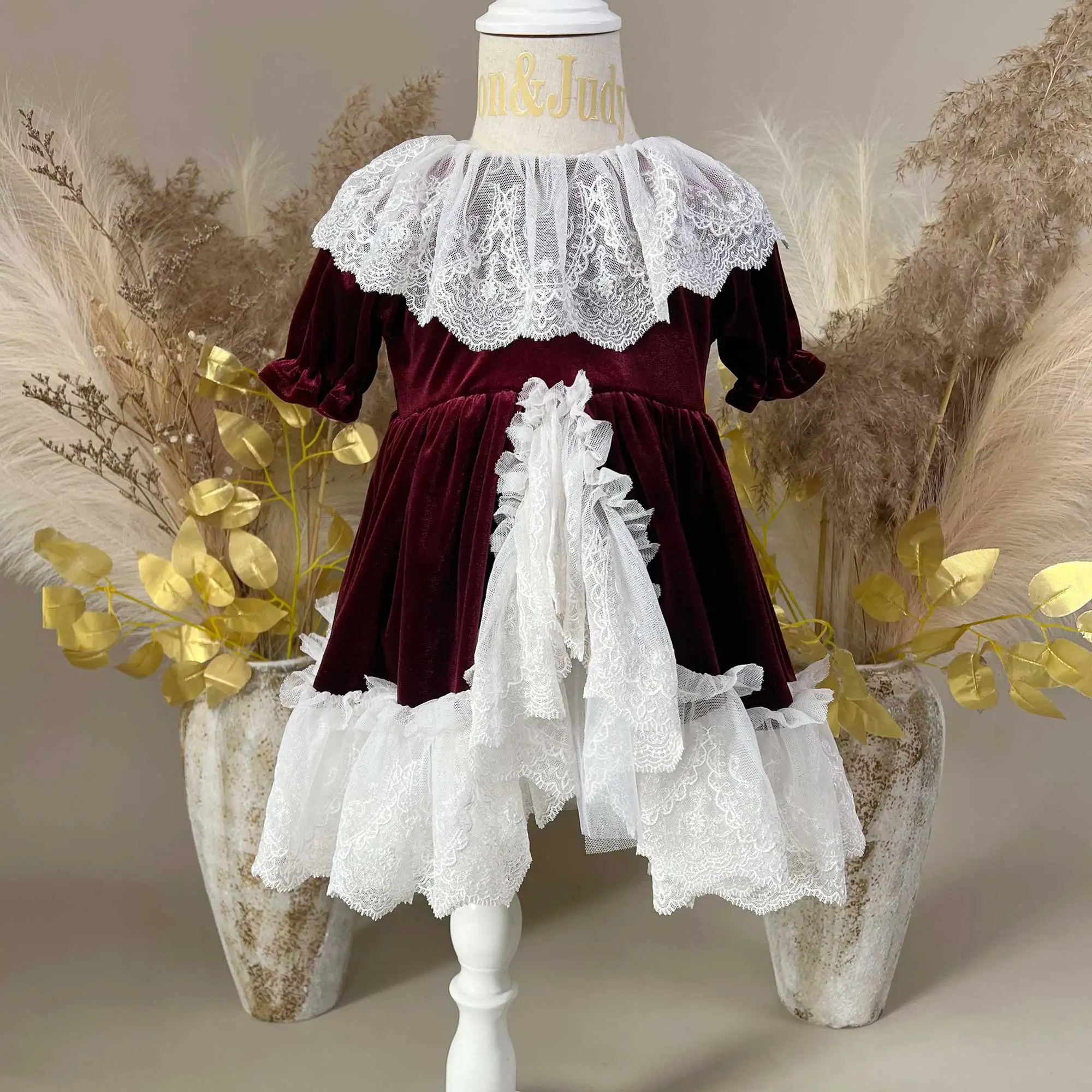 1-6 Years Old Puff Sleeve Velvet Lace Trim Dress Elegant Princess Ball Gown Birthday First Communion Dresses Formal Wear Girl