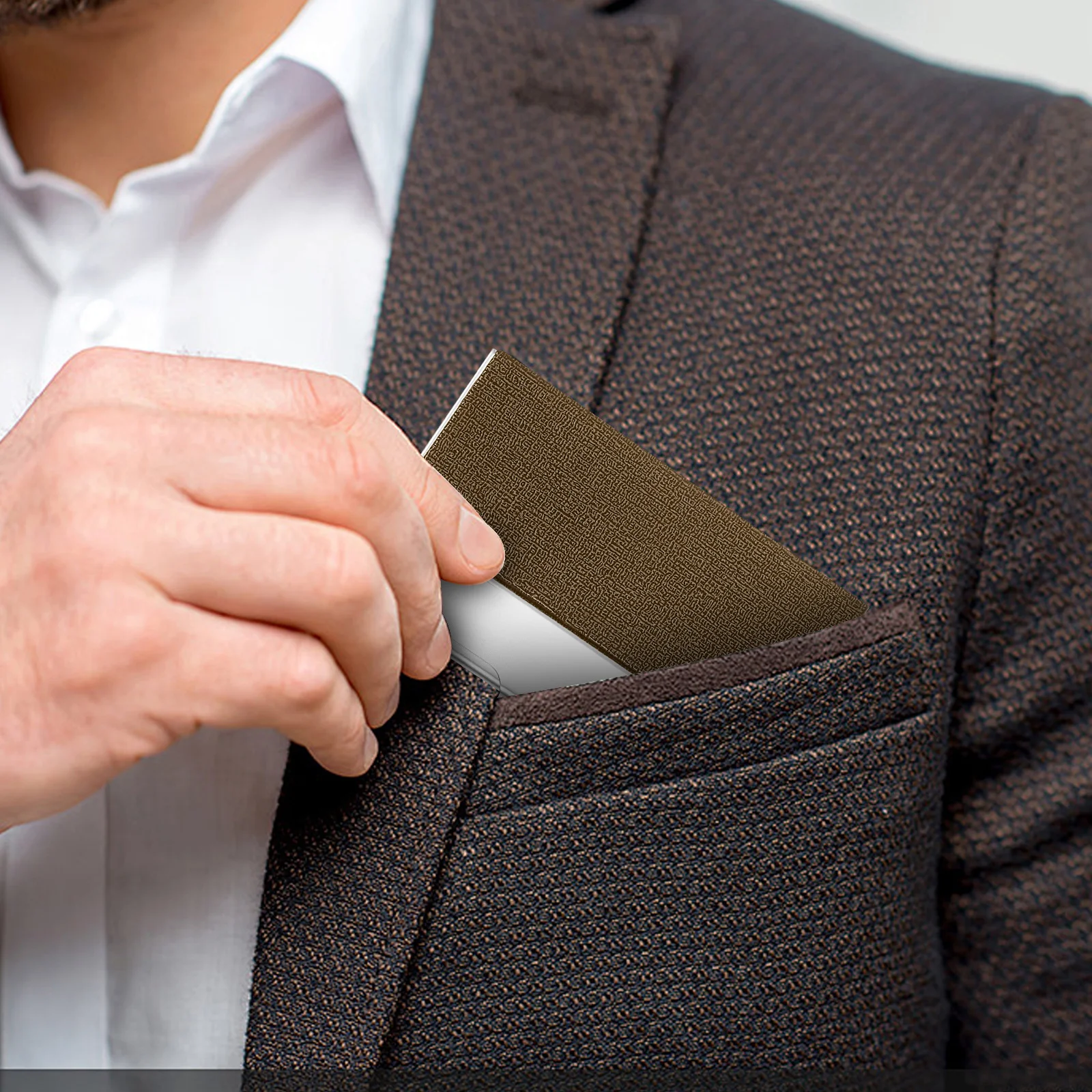 

Stainless Steel Business Card Holder Slim Metal Case Portable Business Card Organizer for Men Women Networking Office Travel