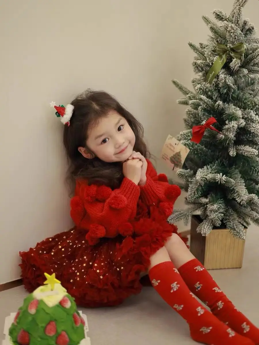 Autumn winter girls Christmas sweater handmade ball ball children\'s red sweater holiday red pullover New Year\'s greeting sweater