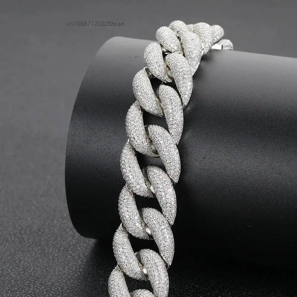 Luxury Hip Hop Style Miami Cuban Link Chain Iced Out Necklace S925 Plated White Gold D Color VVS GRA Moissanite.