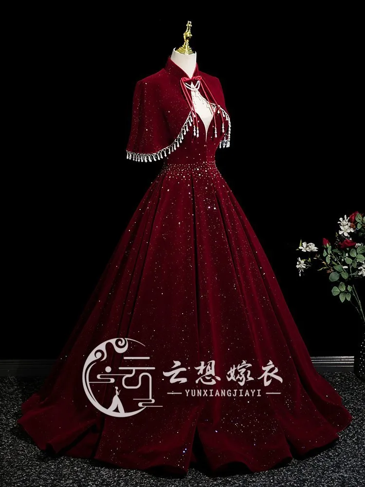 A new stylish toasting dress with simple design that covers the arms