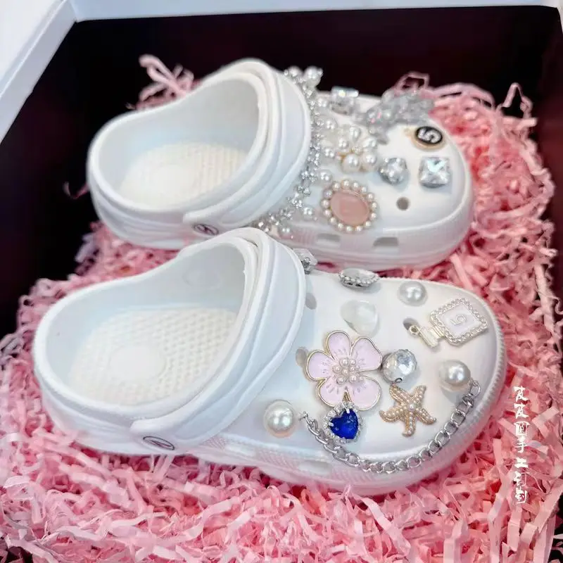 Summer New Childrens Slippers Hole Shoes Girl Crystal Pearl Fashion Outdoor Beach Sandals Parent Child Slippers 24-40