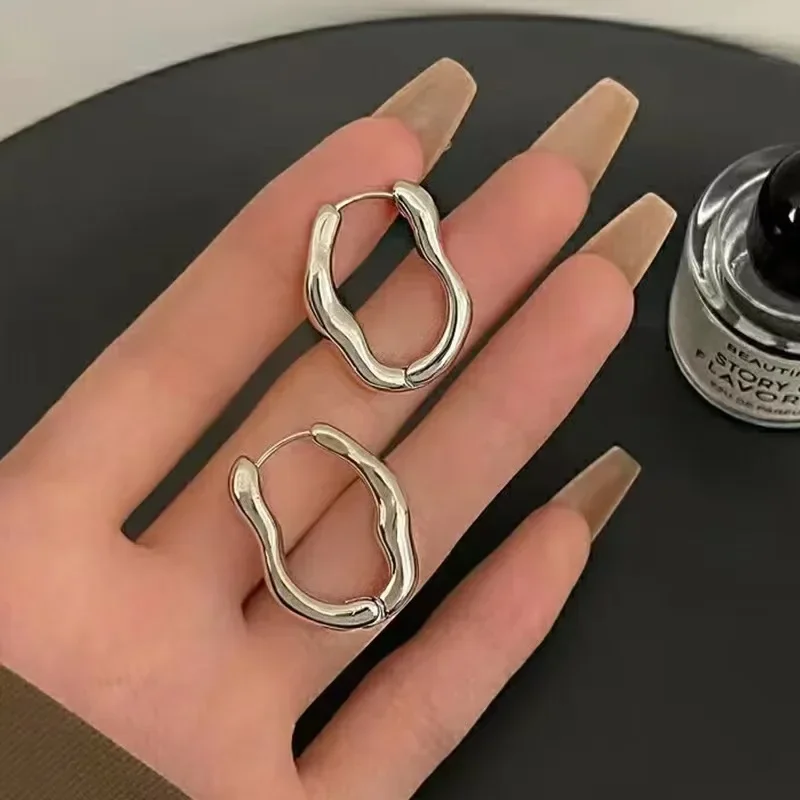 Vintage Metal Geometry Hoop Earring Fashion New Design Irregular Minimalist Circled Earrings For Women Party Jewelry Gift