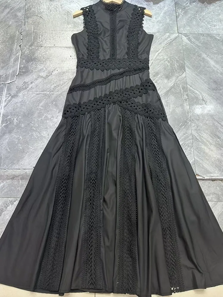 فستان طويل أبيض أنيق للنساء مثير بدون أكمام وياقة واقفة فساتين مجوفة موضة صيف 2025 فستان حفلات الأعياد