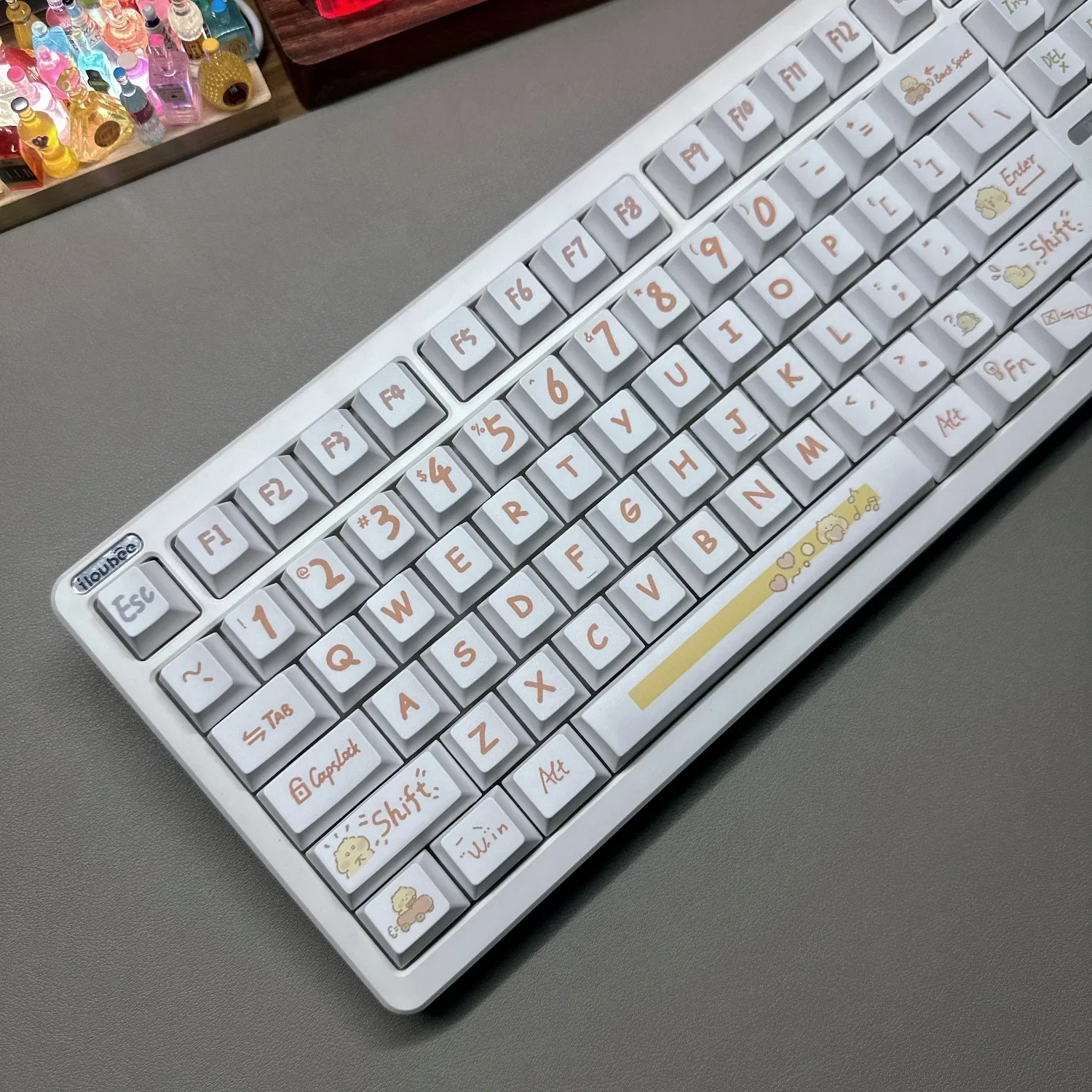 

New hamster theme keycap Original highly sublimated PBT material Small full set of adaptations 61/68/84/75