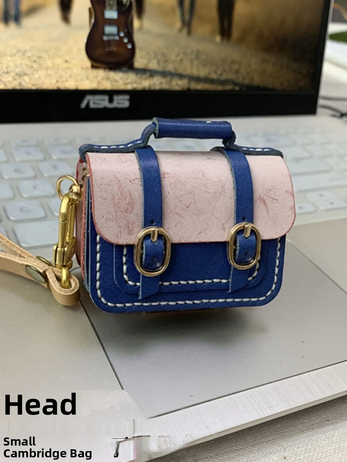 

Handmade Fashion Cambridge Half-Finished Head Layer Tanned Cowhide Earphone Bag Doll Kit Leather Material DIY Craft Kit