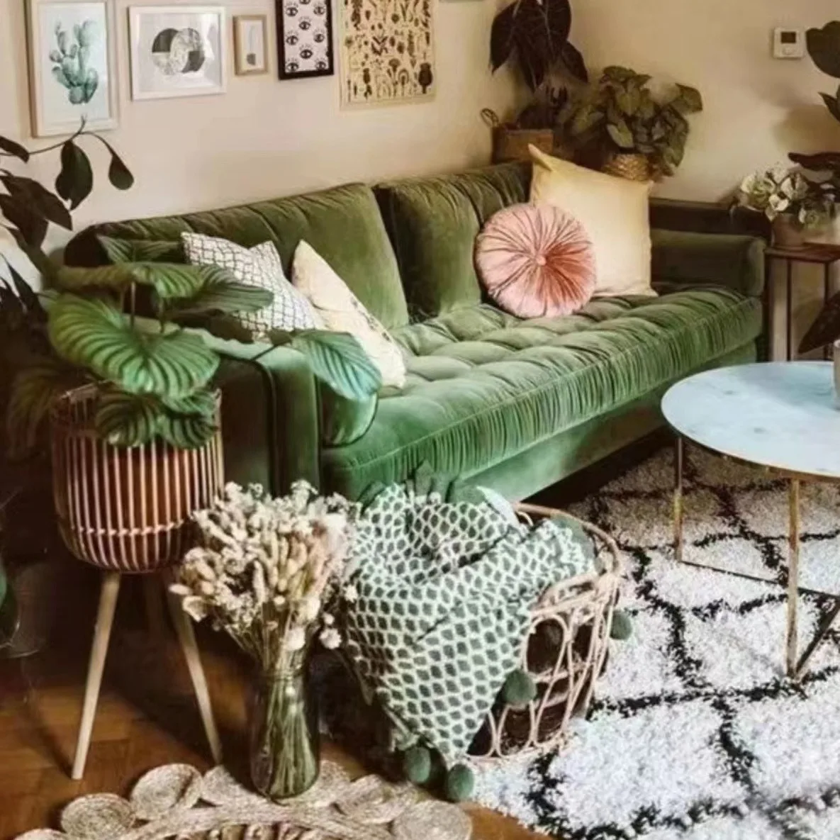 

Japanese retro straight row small apartment three-person corner combination French velvet fabric double sofa