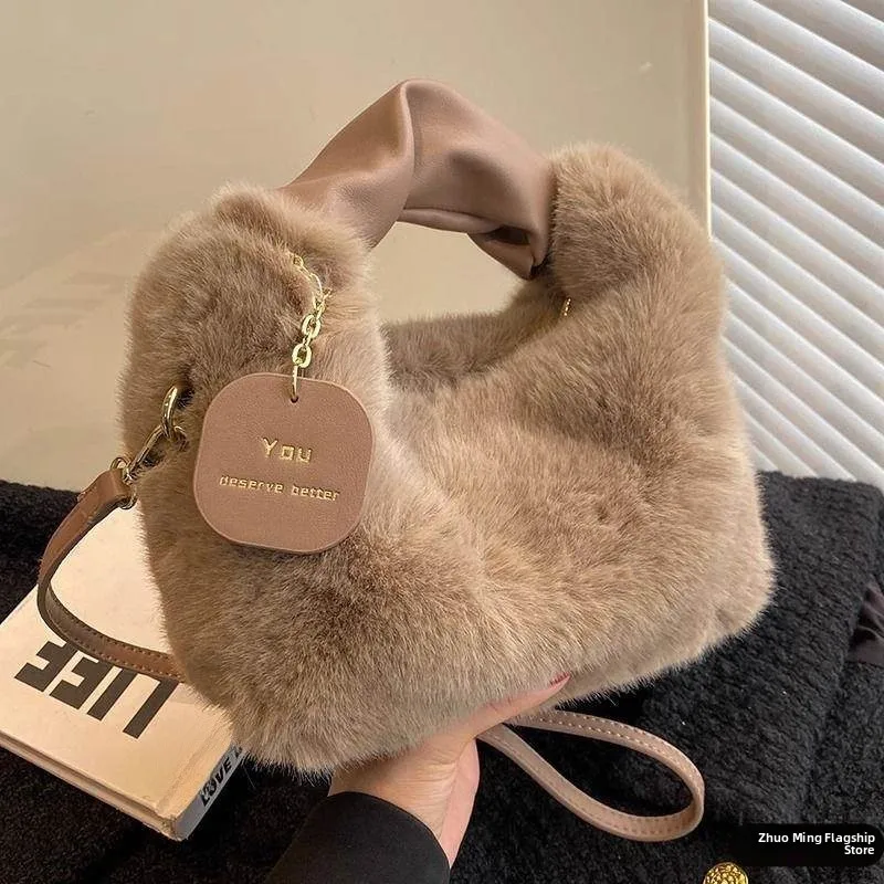 

Furry Crossbody Bag Women's New 2024 Winter Versatile Handbag Plush Fluffy Handbag Urban Minimalist Style Chain Shoulder Strap