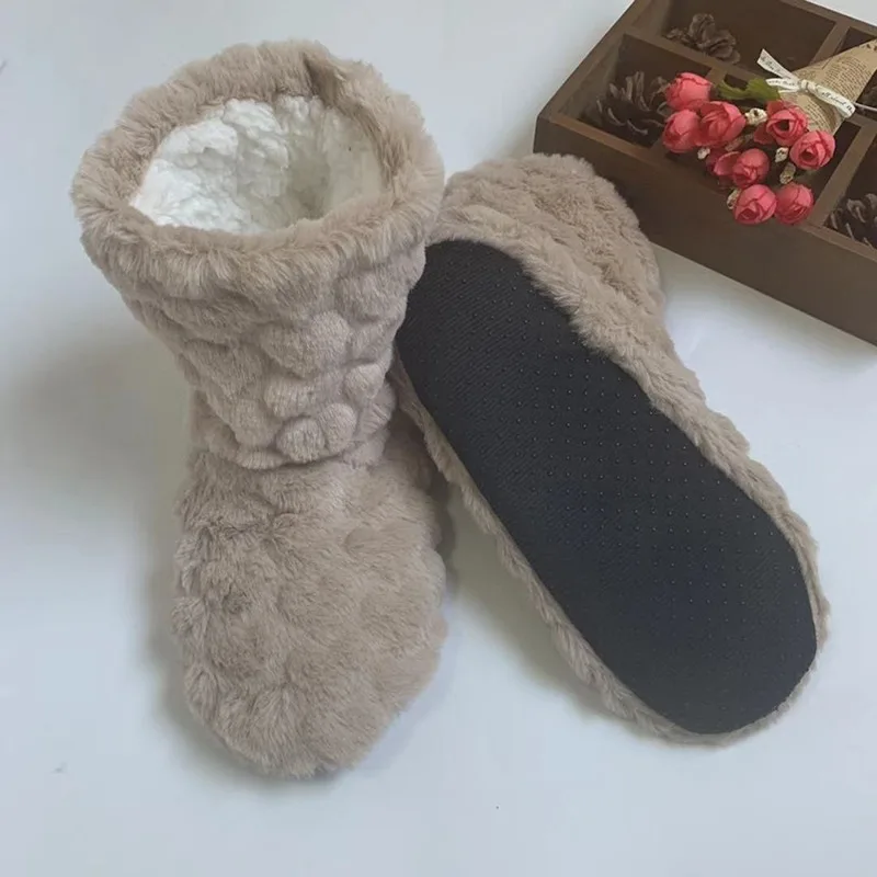 Thermo-Fuzzy-Slipper-Socken für Damen und Herren, warme Anti-Rutsch-Bodensocken für den Winter, dicke, weiche Samt-Hausschuhe für drinnen.