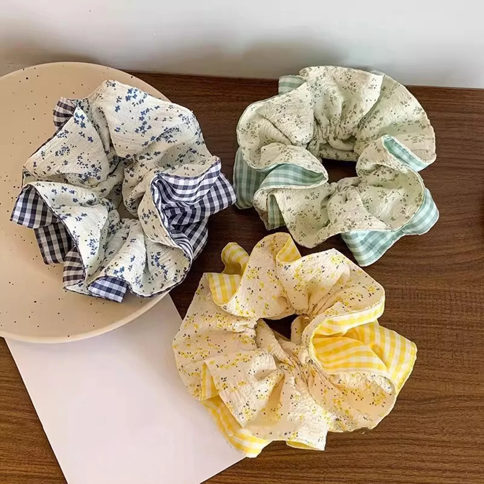 

Korean Style Large Hair Scrunchies for Women Ponytail Holder Plaid Pattern Hair Ties Flower Designs Daily Hair Accessories