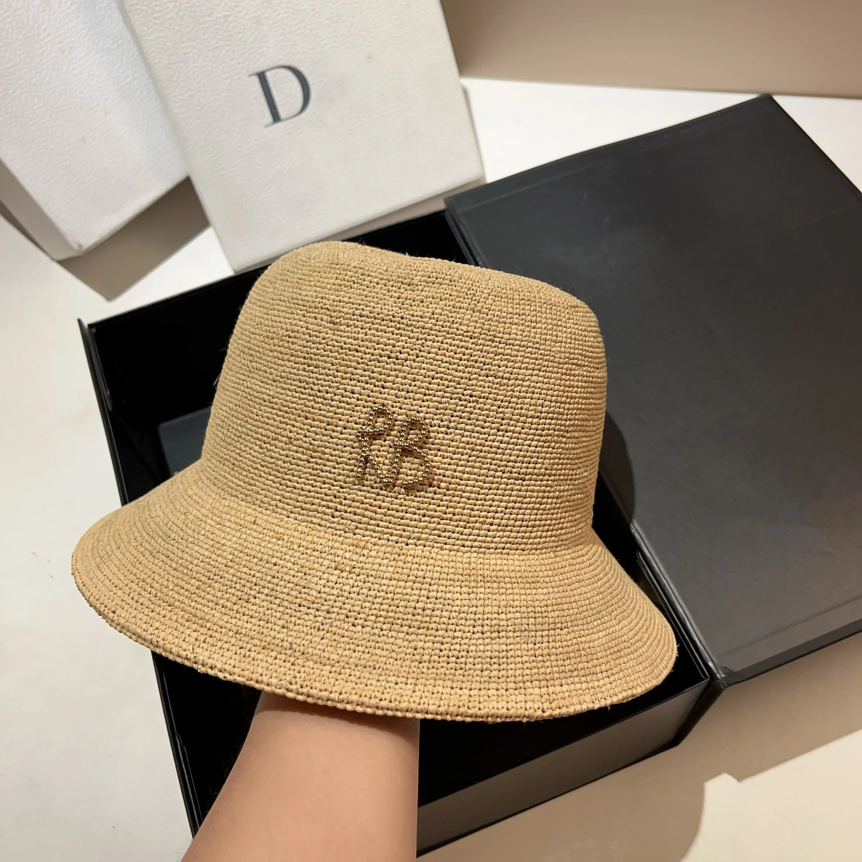 Simple and High Quality Natural raffia Straw Hat Outdoor Sunshade and Sunscreen Letter Pot Hat Summer Tourism Beach