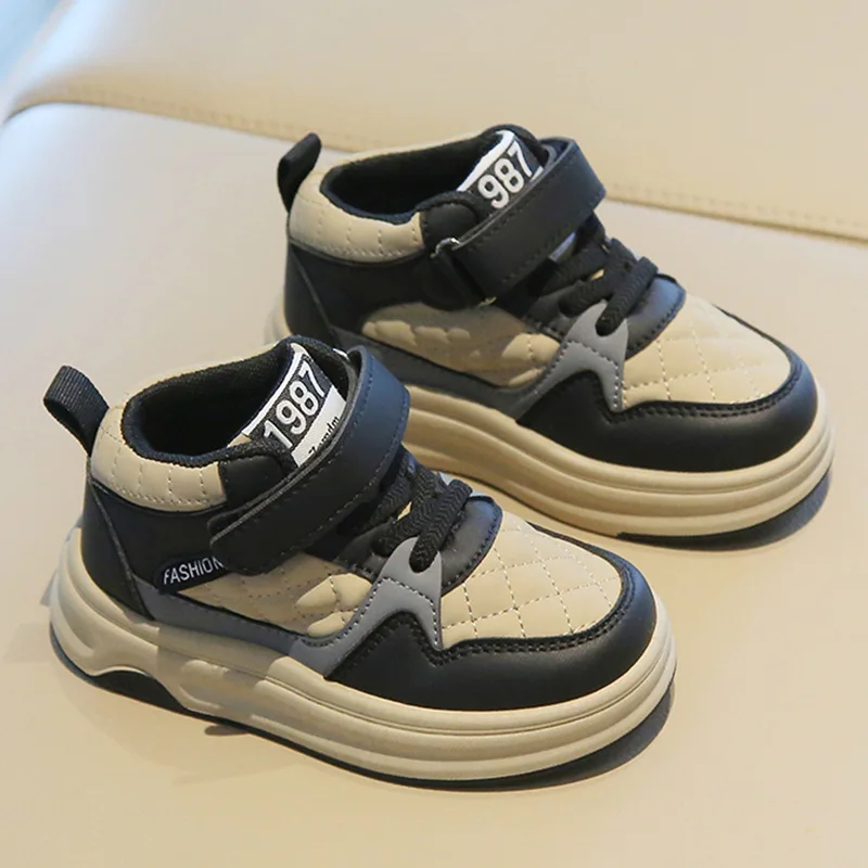 

Spring Autumn Children Sports Shoes Boys Soft Sole Sneakers Vintage Style Girls Comfortable Anti Slip Rear Resistant Sneakers