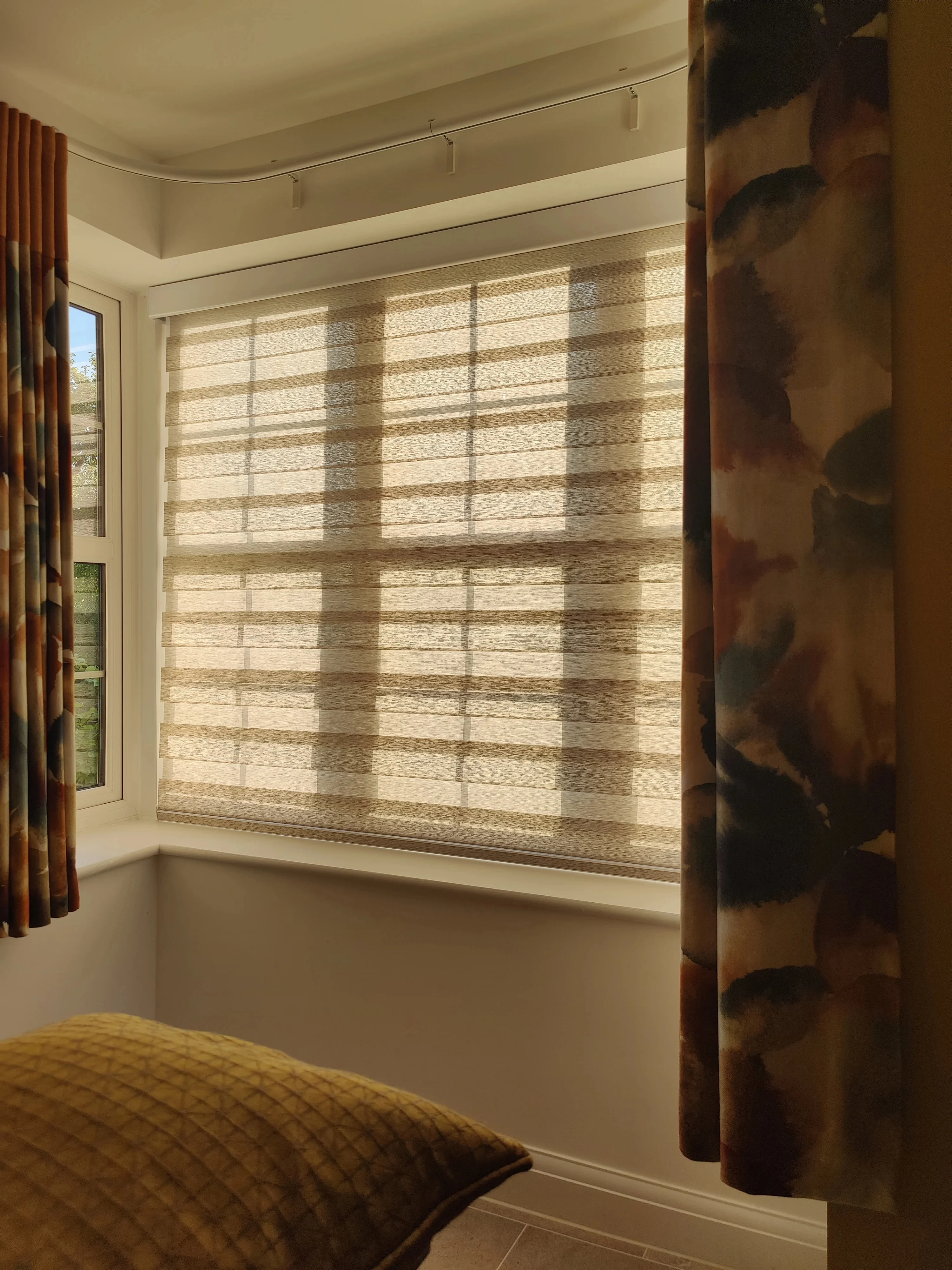 Customized Size Window Blinds Electric Zebra Roller Manual Zebra Blinds for Windows semi blackout with tuya for bedroom