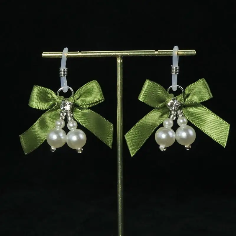 Pink Adjustable Metal Nipple Clamps with Soft Non-Slip Pads Bow Pearl Rhinestone Decor for Couples Intimate Bedroom Play - view 4