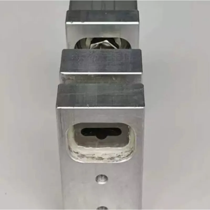 Pneumatic Round Hole Puncher Plastic Bag Punching Machine Air Operated Punch Die For OPP PE Film Bag Making Machine
