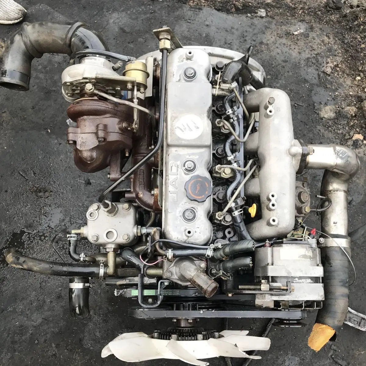 Used Diesel Engine for JAC Truck 4DA1T Direct Injection 4-cylinder 2.5L for Heavy Load and Various Working Environments