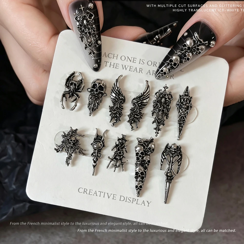 50 Stück Gothic Metall-Nagelcharms, dunkle Y2K-Legierungsdekoration mit Skelett-, Spinnen-, Kreuz- und Fledermaus-Motiven, Retro 3D-Nageldekor für Halloween – Detail 5