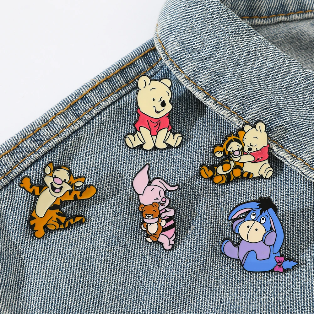 5 Pcs Cartoon Anime Creative Winnie the Pooh Metal Brooch Decoration Cute Tigger Piglet Dripping Oil Alloy Pin Accessories