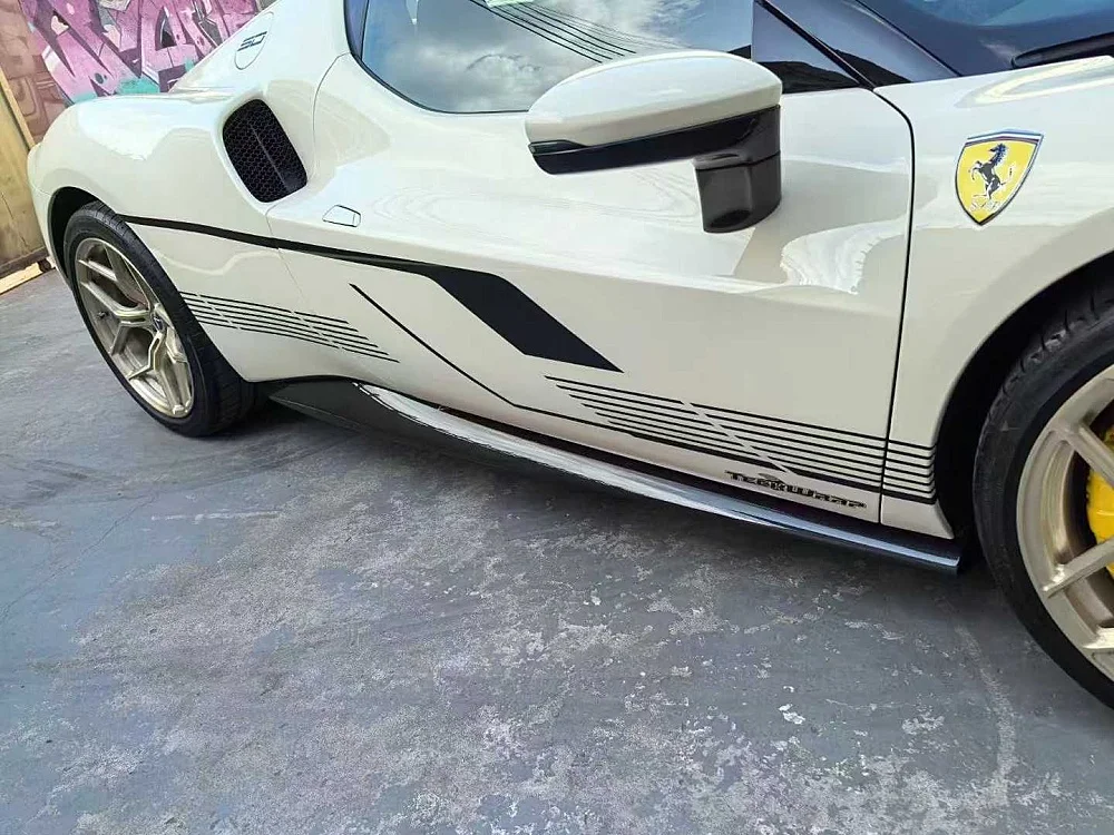 

Suitable for Ferrari 296 Upgraded Carbon Fiber Side Skirt Small Package Side Shovel Kit