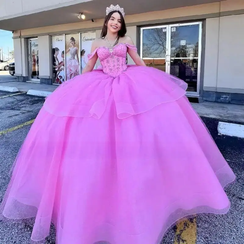 

Elegant Pink Quinceanera Dresses 2025 Sweetheart Beading Birthday Ball Gown Sweet 16 Dress Vestidos De 15 Años Quinceañeras