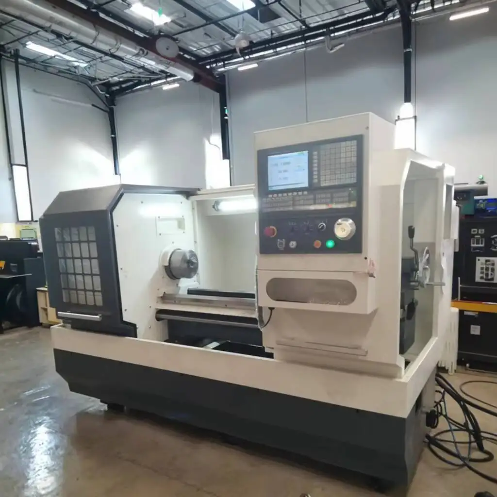 Tornio CNC GSK multifunzionale ad alta precisione automatico a colonna singola a letto piatto orizzontale di servizio medio Ck6140 220V