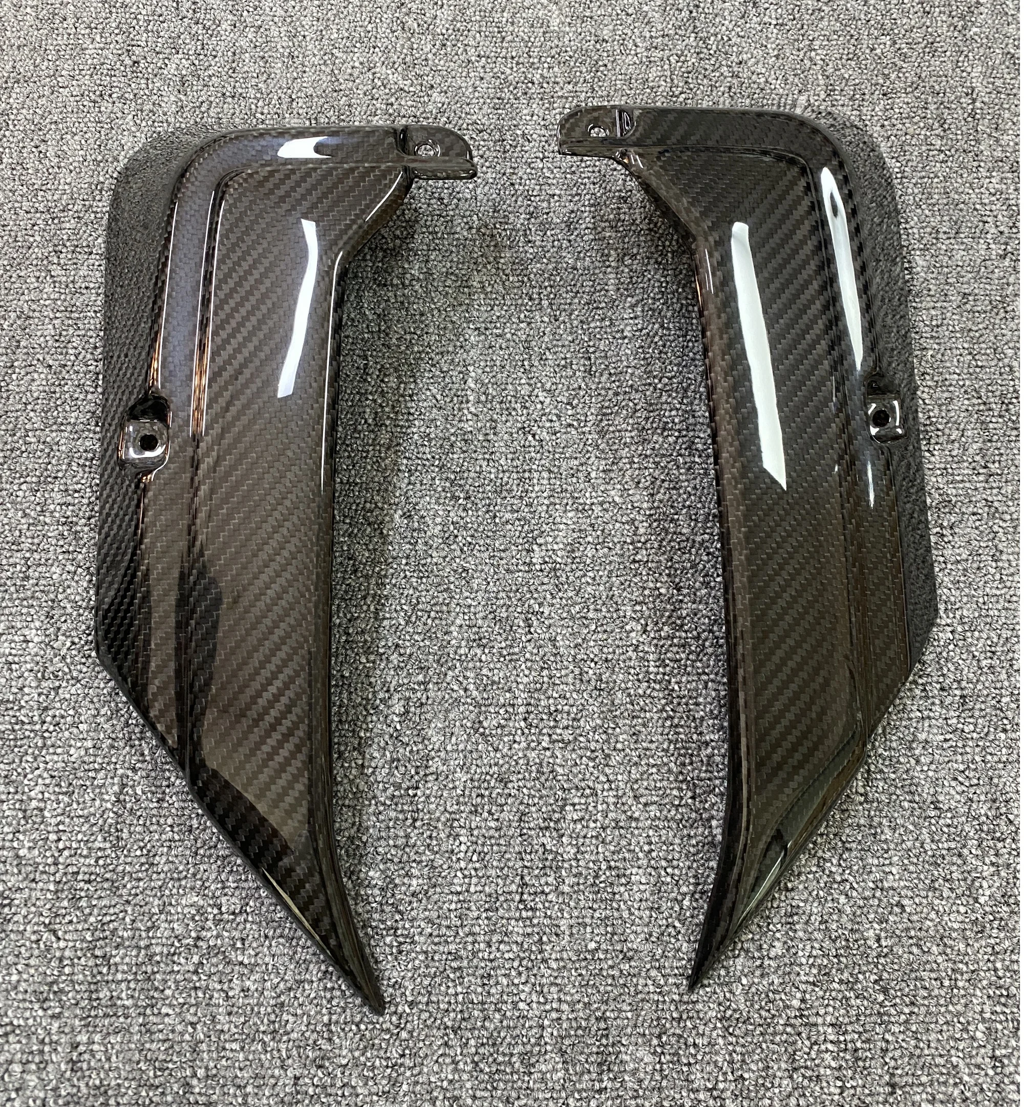 For Lamborghini Aventador LP700 Real Dry Carbon Fiber Front Hood Bonnet Cover Trim 2PCSBonnet Cover Trim