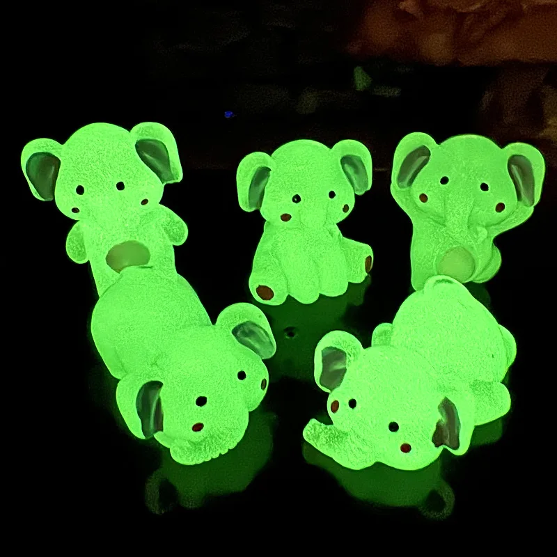 5Pcs/Set Cute Luminous Elephant Handmade DIY Resin Jewelry Keychain Pendant Mini Elephants Garden Micro Landscape Tabletop Decor