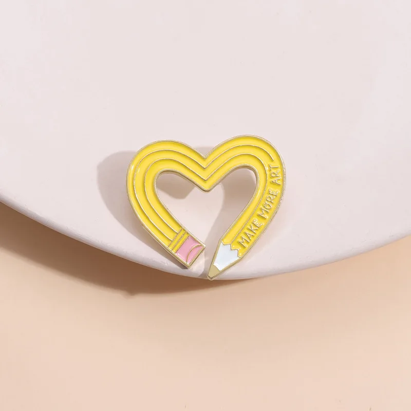 Fashion New Product Love Pencil Brooch Colorful Pen Cute Versatile Clothing Accessories Medal Neckpin Jewelry Hot Sale