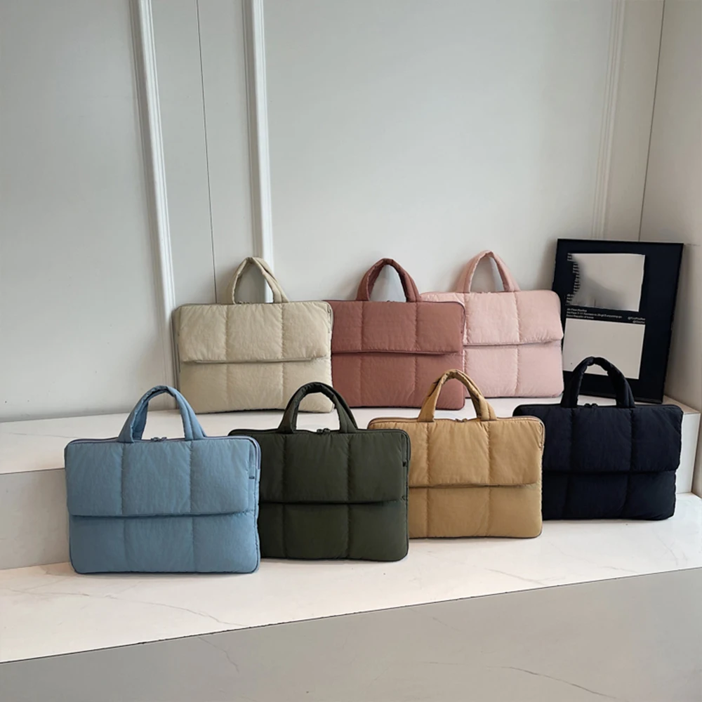 

New down commuting shoulder bag, casual large capacity cotton jacket bag, niche design, fashionable handheld tote bag