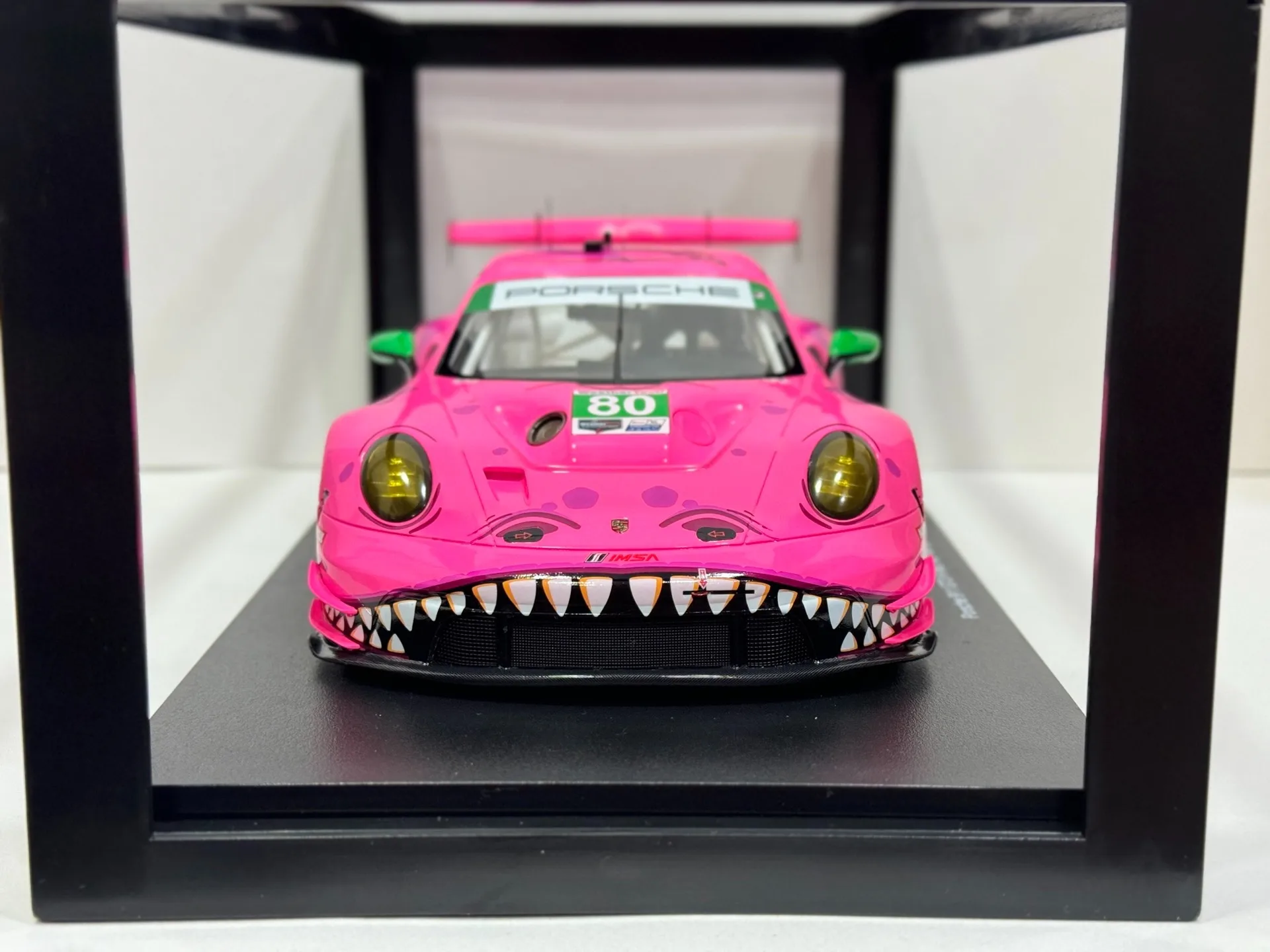 Diecast Topspeed Scala 1/18 Porsche 911GT3 R No.80 2023 IMSA Michelin GT Sfida in VIR Modello di auto in resina Giocattolo da collezione Regalo