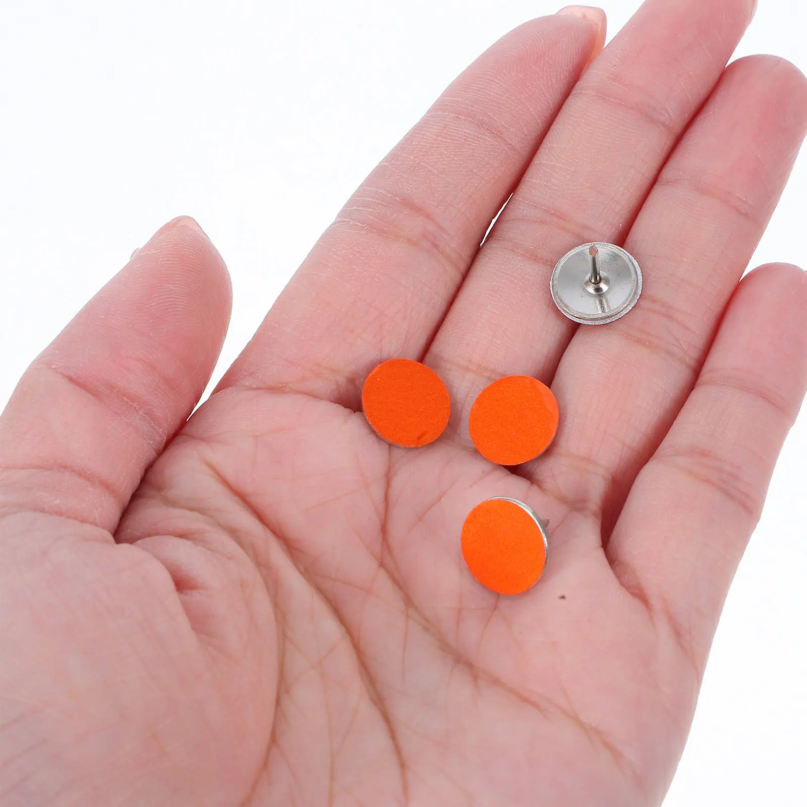 50Pcs Reflective Thumb Tacks Flat Head Trail Markers Metal Pins for Hiking Camping Night Glow Visibility Reflective Thumb Tacks