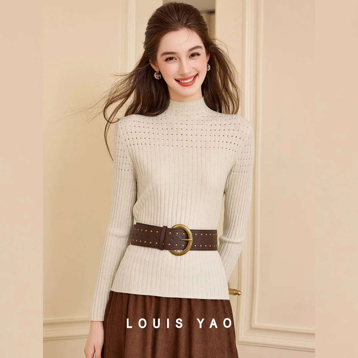 LOUIS-YAO シマーアクセント モックネック レディースセーター 2025 冬 プルオーバー ソフトシック スリムフィット 長袖 ニットセーター
