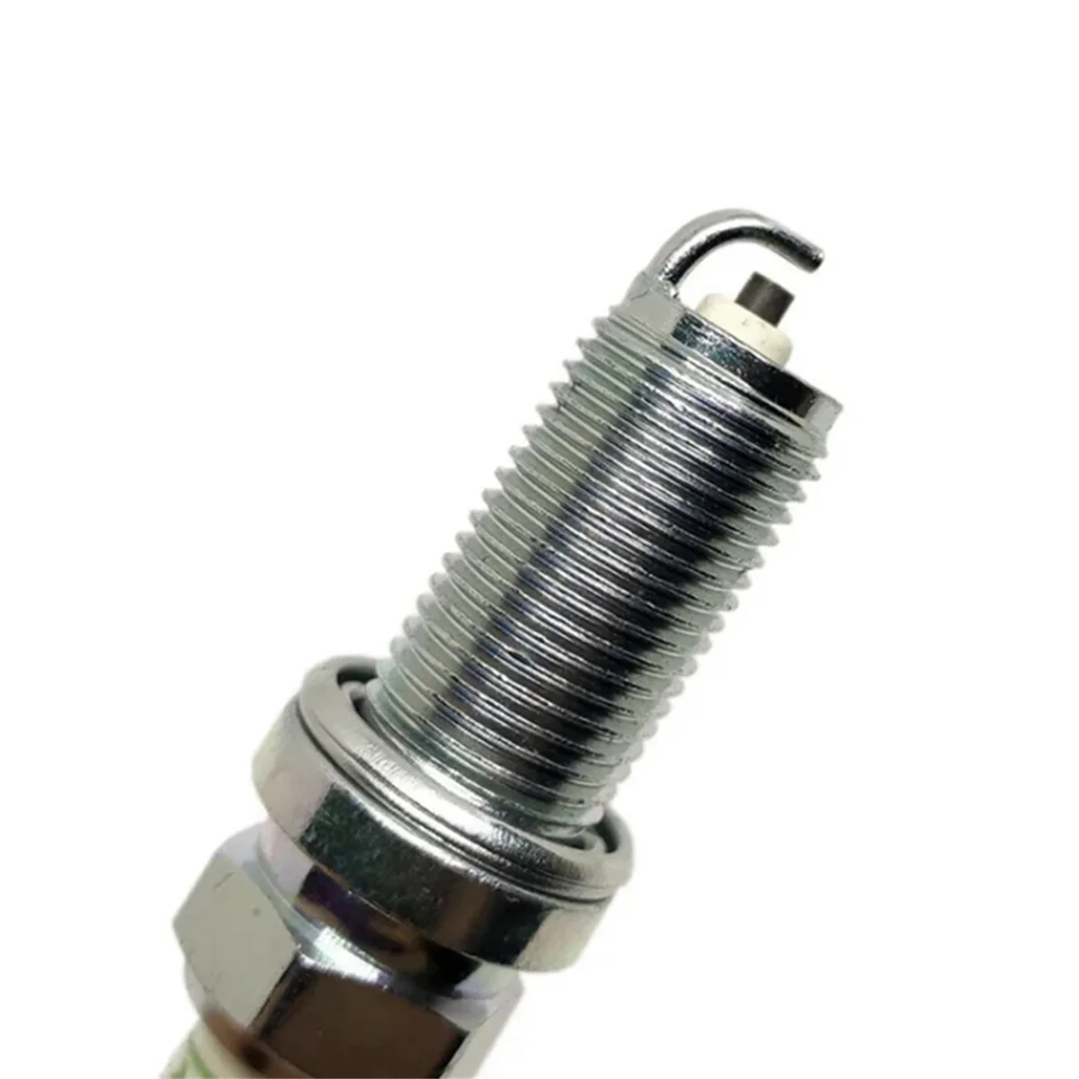 4ชิ้น22401-8H516 LFR6A11หัวเทียน3672สำหรับ F115ยามาฮ่า F250 F225 F300 Nissan Almera Primera LF115/250/300 LFR6A-11